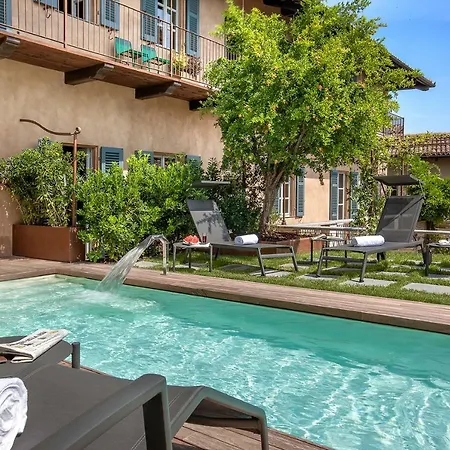 לינה וארוחת בוקר Il Cortile Di San Michele גווארנה