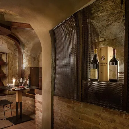 לינה וארוחת בוקר Il Cortile Di San Michele גווארנה