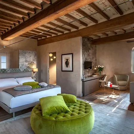 Il Cortile Di San Michele Гуарене