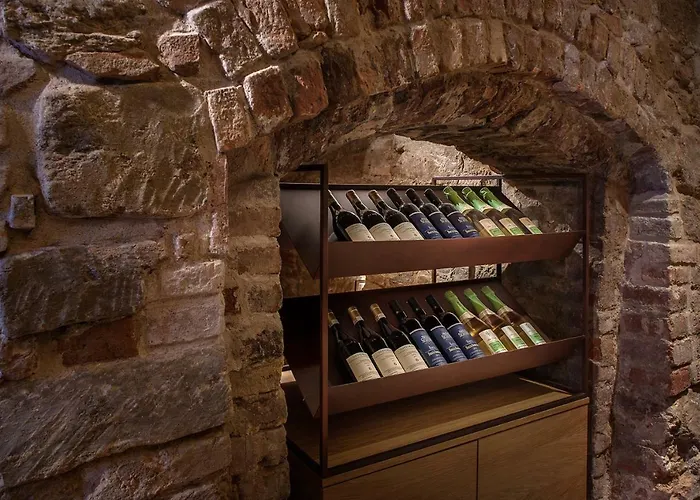 Il Cortile Di San Michele Nocleg ze śniadaniem Guarene