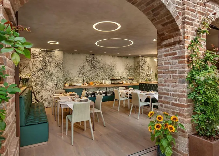 Il Cortile Di San Michele Nocleg ze śniadaniem Guarene