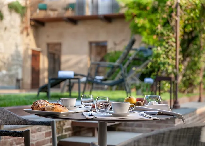 Il Cortile Di San Michele Nocleg ze śniadaniem 4*